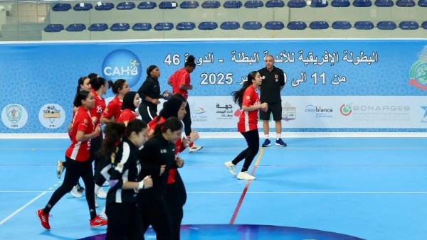 الفريق الأول لكرة اليد سيدات بالنادي الأهلي
