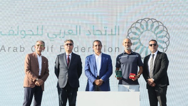 طلعت مصطفى 