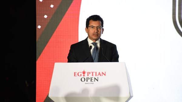 وزير الشباب  وزير الشباب