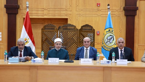 جامعة الأزهر وهيئة تعليم الكبار يحتفلان بمرور عشر سنوات من العطاء في خدمة المجتمع