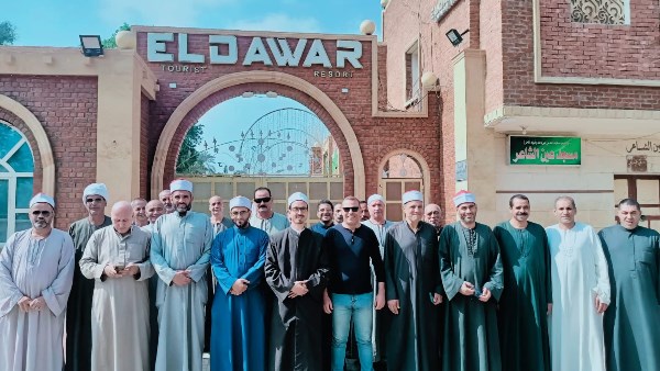 ضمن مبادرة «صحح مفاهيمك».. أوقاف الفيوم تنظّم ندوة توعوية حول "أخلاقيات التعامل اللائق مع السائح" ضمن مبادرة «صحح مفاهيمك».. أوقاف الفيوم تنظّم ندوة توعوية حول "أخلاقيات التعامل اللائق مع السائح"