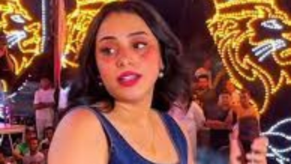 المطربة الشعبية رحمة عصام 