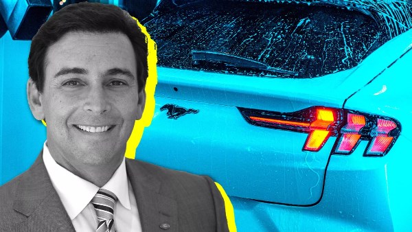 رئيس فورد السابق  رئيس فورد السابق