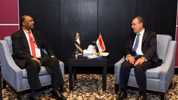 خلال اللقاء