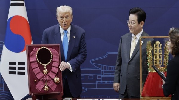 كوريا الجنوبية تمنح ترامب  كوريا الجنوبية تمنح ترامب