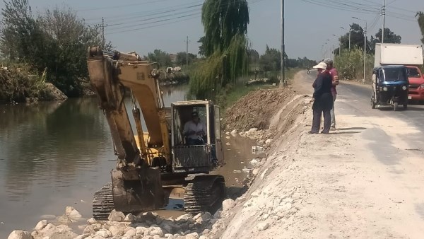 بتكلفة 27.5 مليون .. متابعة أعمال رفع كفاءة طريق جسر فرهاش بالبحيرة