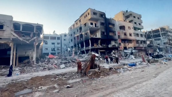 دمار هائل بسبب العدوان الإسرائيلي بالشيخ رضوان 