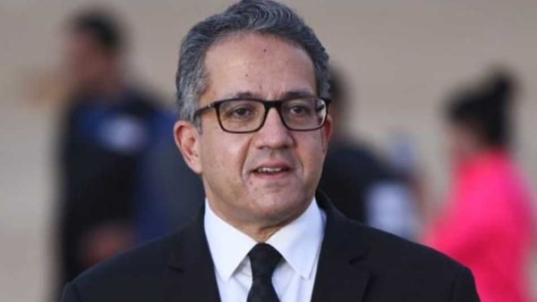 سفير سلطنة عمان بالقاهرة يهنئ مصر بمناسبة فوز الدكتور خالد العناني بمنصب مدير عام اليونسكو