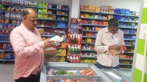 محافظ أسوان: تكثيف الحملات التموينية المفاجئة على الأسواق والمخابز وتحرير 277 محضرا