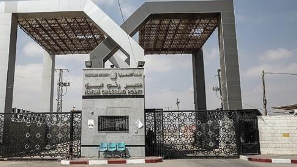 صحيفة إسرائيلية: سيتم فتح الجانب الفلسطيني من معبر رفح اليوم