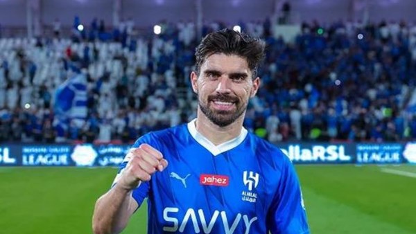 صحيفة سعودية تكشف عن وجود اتفاق بين نادي الهلال وروبن نيفيز لتجديد تعاقده صحيفة سعودية تكشف عن وجود اتفاق بين نادي الهلال وروبن نيفيز لتجديد تعاقده