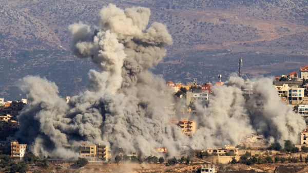 الصحة اللبنانية: شهيد وإصابتان في غارة إسرائيلية استهدفت الحفير الفوقا الصحة اللبنانية: شهيد وإصابتان في غارة إسرائيلية استهدفت الحفير الفوقا