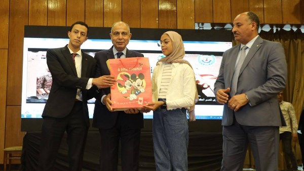 تعليم المنيا تحتفل بذكرى انتصارات أكتوبر.. والمحافظ يكرم أبناء الشهداء تعليم المنيا تحتفل بذكرى انتصارات أكتوبر.. والمحافظ يكرم أبناء الشهداء