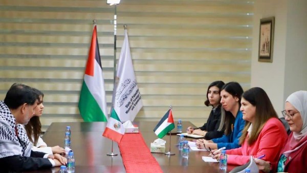 وزيرة الخارجية الفلسطينية تبحث مع السيناتور المكسيكي سبل تعزيز التعاون وزيرة الخارجية الفلسطينية تبحث مع السيناتور المكسيكي سبل تعزيز التعاون