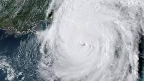 سلطات جزر الباهاما تصدر أوامر إخلاء لعدة مناطق مع اقتراب وصول إعصار "ميليسا" سلطات جزر الباهاما تصدر أوامر إخلاء لعدة مناطق مع اقتراب وصول إعصار "ميليسا"