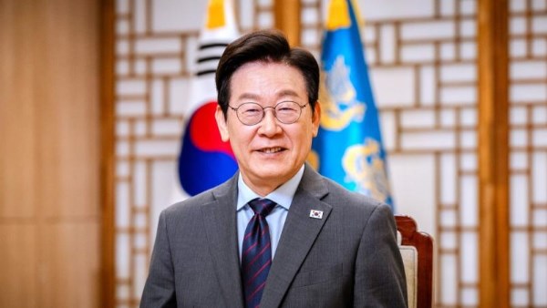 رئيس كوريا الجنوبية "لي جيه ميونج"  رئيس كوريا الجنوبية "لي جيه ميونج"