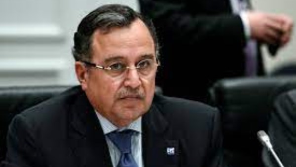 وزير الخارجية الأسبق الدكتور نبيل فهمي وزير الخارجية الأسبق الدكتور نبيل فهمي