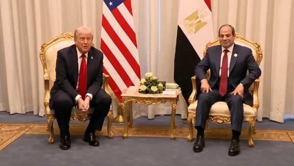 ترامب: الرئيس السيسي زعيم قوي و قام بعمل رائع لإيقاف الحرب في غزة