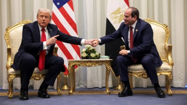 قمة شرم الشيخ| مصر تستعيد دورها التاريخي كقلبٍ للسلام العربي.. خبير يعلق
