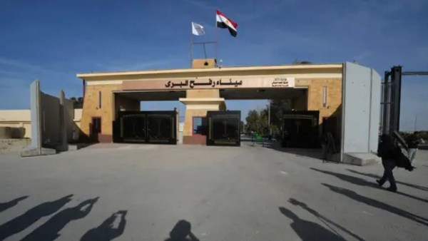 وسائل إعلام إسرائيلية: الاحتلال يعتزم فتح معبر رفح خلال أيام المقبلة بضغط مصري