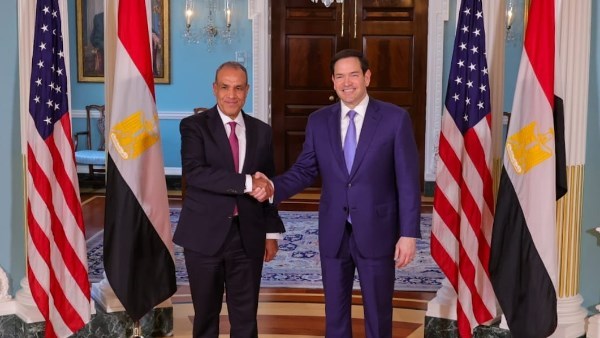 وزير الخارجية ونظيره الأمريكي