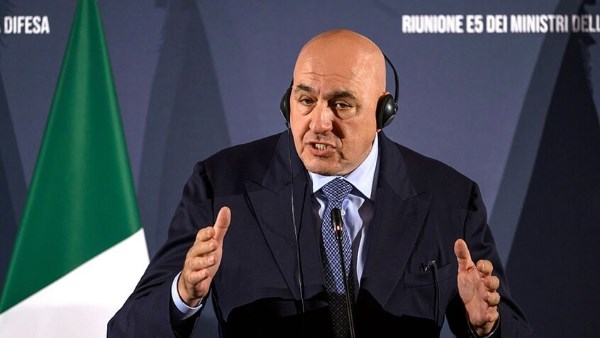 إيطاليا ترغب في شراء أسلحة أمريكية لصالح أوكرانيا