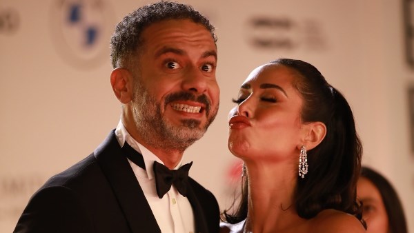 هات بوسة .. موقف طريف بين محمد فراج وزوجته بسنت شوقي بـ الجونة السينمائي