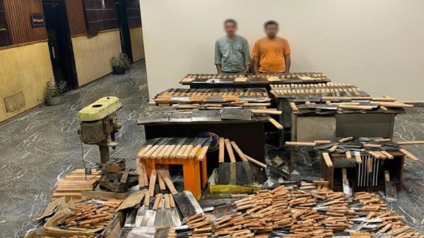 القبض على شخصين يديران ورشة لتصنيع الأسلحة البيضاء بالجيزة