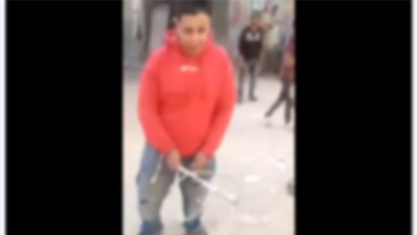 ماسك كرباج.. القبض على شخص يمارس أعمال البلطجة بدار السلام ماسك كرباج.. القبض على شخص يمارس أعمال البلطجة بدار السلام