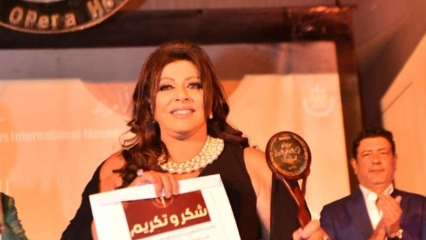 الفنانة هالة صدقي 