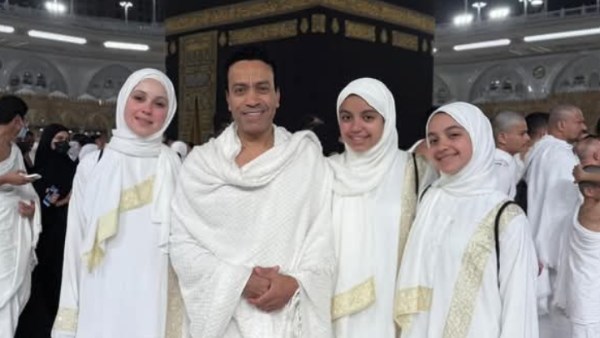 الفنان سامح حسين و أسرته 