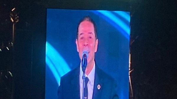 النجم مدحت صالح 