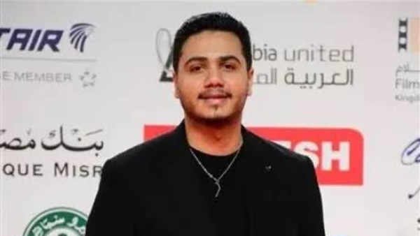 الفنان عمر محمد رياض 