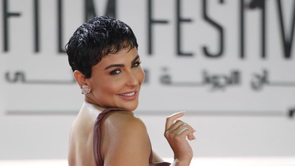 الفنانة ميس حمدان 