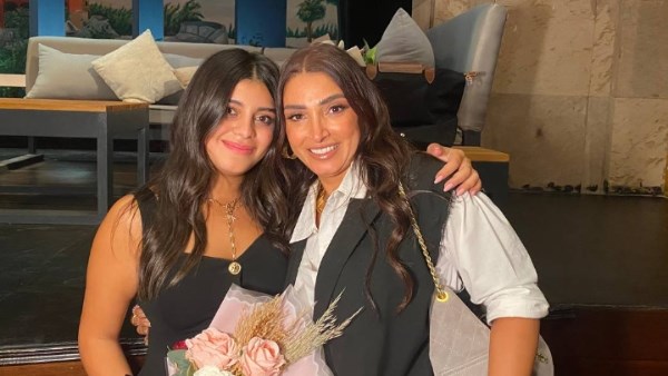 الفنانة روجينا و ابنتها الفنانة مريم 