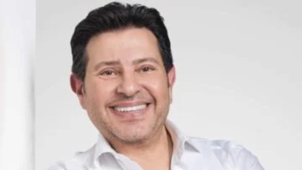 الفنان هاني شاكر