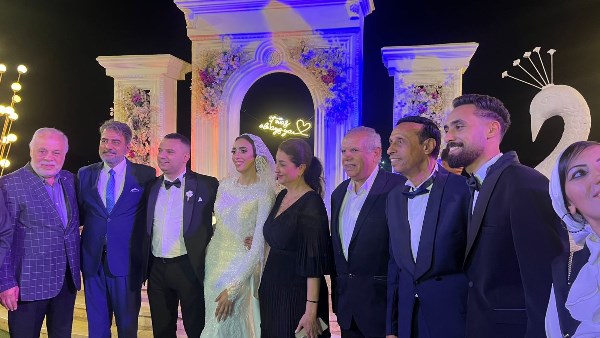 وفاء عامر و  اشرف زكي نجوم الفن يحتفلون بزفاف ابنة الفنان حسان العربي في المعادي وفاء عامر و  اشرف زكي نجوم الفن يحتفلون بزفاف ابنة الفنان حسان العربي في المعادي