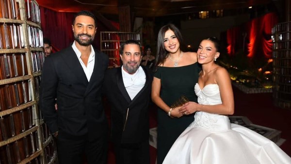 المخرج هادي الباجوري و زوجته  المخرج هادي الباجوري و زوجته