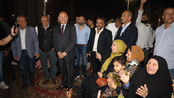 محافظة القاهرة وضع شاشات عملاقة في الاسمرات لإذاعة حفل افتتاح المتحف الكبير| فيديو و صور 