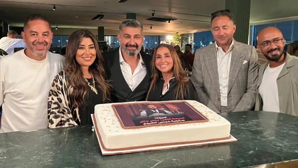 فريق عمل مسلسل كلهم بيحبوا مودي