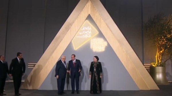 السيسي يستقبل أبو مازن 