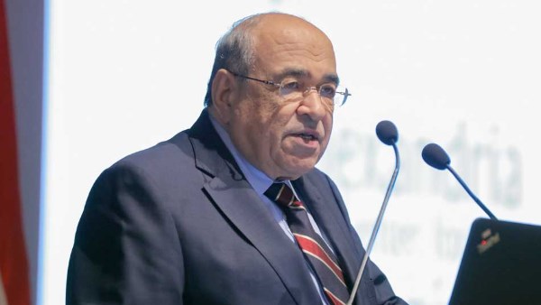 مصطفى الفقي 