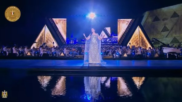  السوبرانو المصرية العالمية فاطمة سعيد