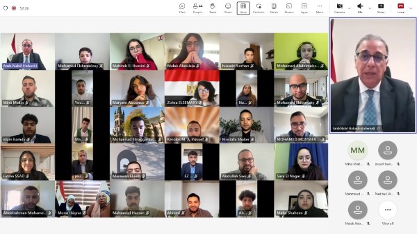 نائب وزير الخارجية يلتقي بمجموعة من الشباب المصريين الدارسين بالخارج