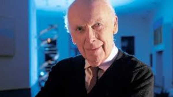  جيمس واتسون.