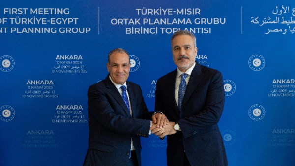 وزير الخارجية و نظيره التركي 