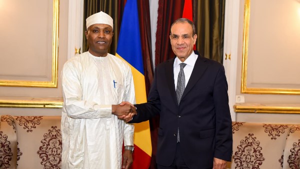 وزير الخارجية والهجرة يستقبل نظيره التشادي لبحث سبل تعزيز العلاقات الثنائية