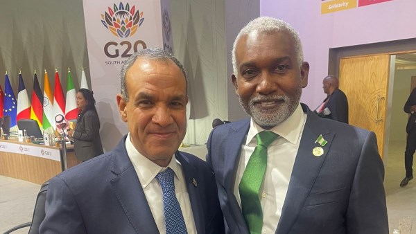 وزير الخارجية يلتقي نظيره النيجيري