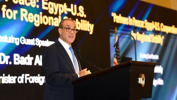 وزير الخارجية 