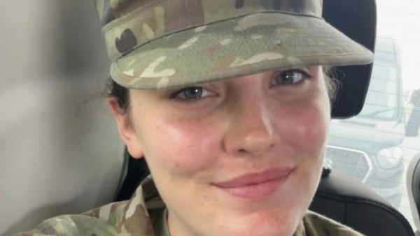 الجندية سارة باكستروم،